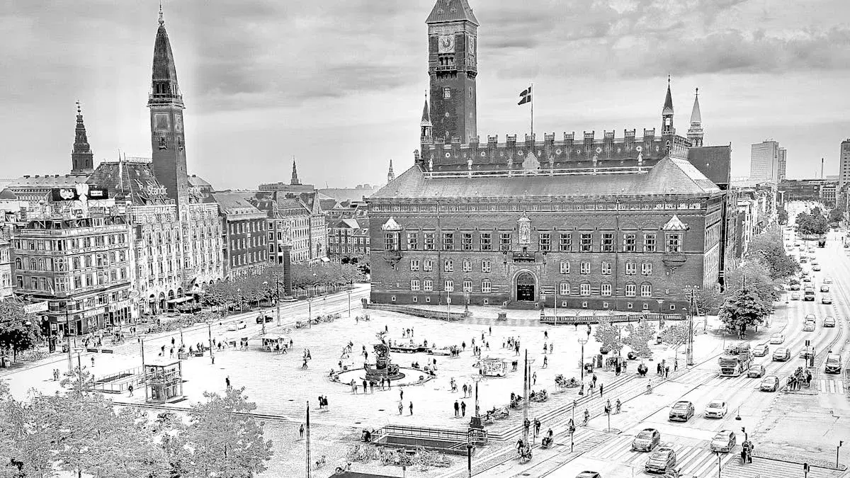 LOPPELINDA på RÅDHUSPLADSEN