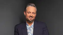 Nate Bargatze: Big Dumb Eyes World Tour | Centre Bell