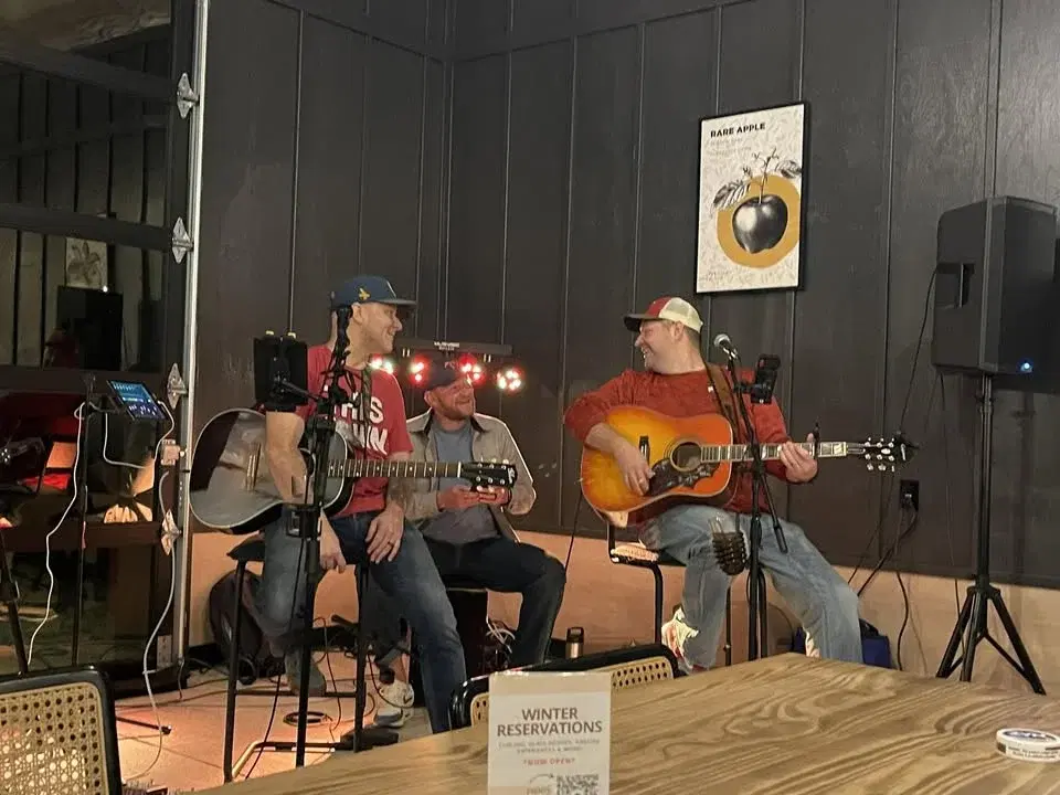 It’s it Restaurant on the lake!