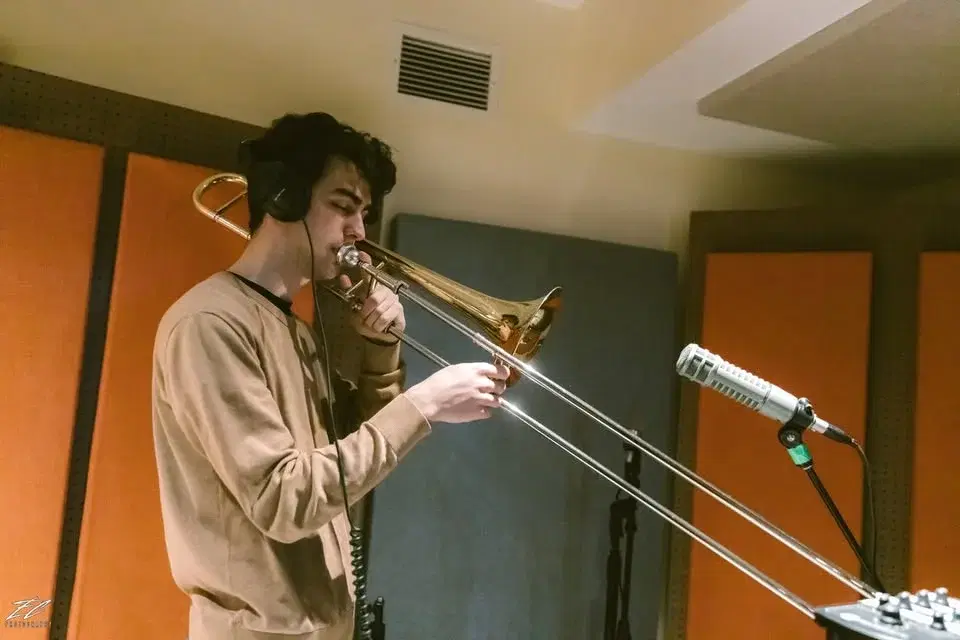 Liam Elion Trio @Asino