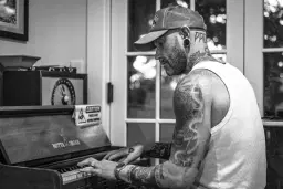 SATSANG (Solo Acoustic Set) with guests JOEY HARKUM and MIKI RAE (Acoustic)