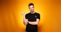 Simon Stäblein: Absolute Frechheit - Posthof Linz