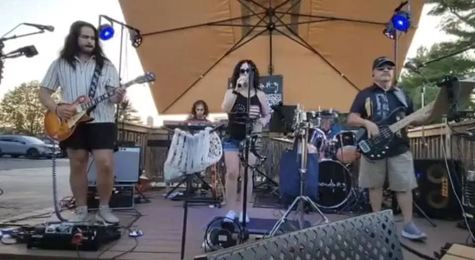 Serendipity keeping the party going at Wing Power, come and get your groove on!