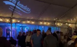 The Weekenders Return to The Steel Pub