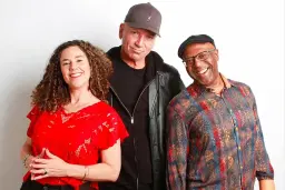 MOTION presents "Circlesinging"