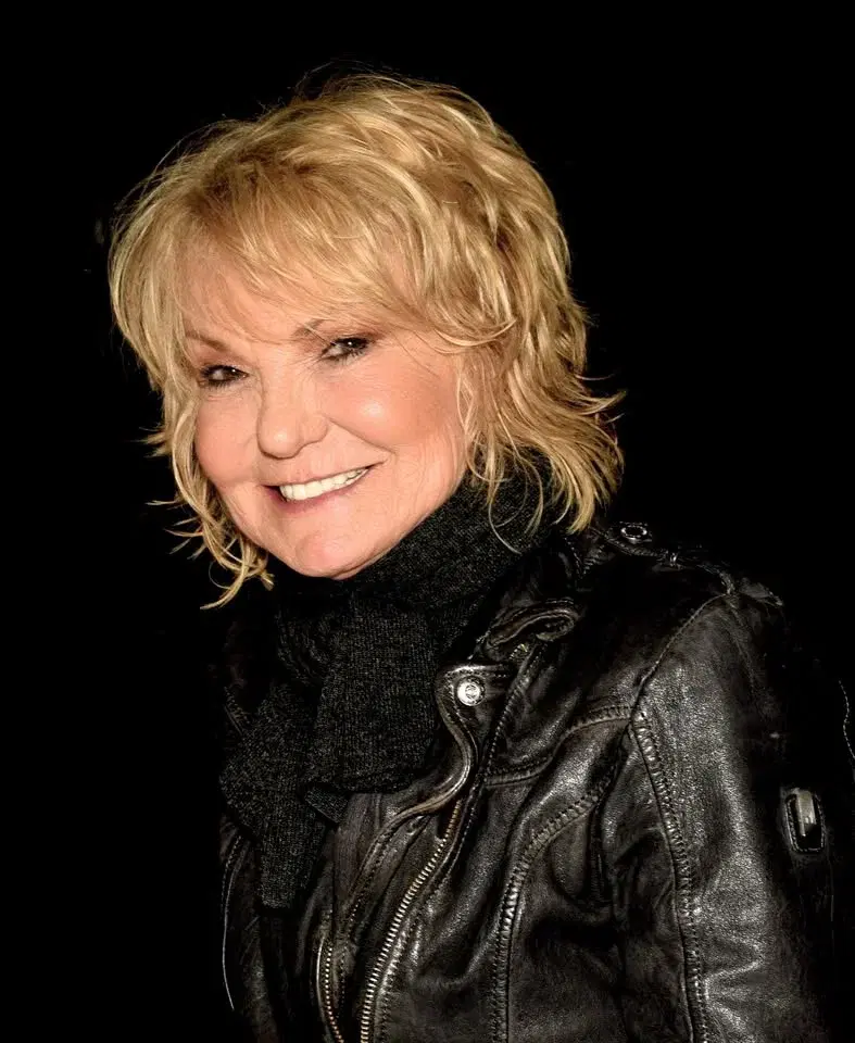 MARJO à Bois-des-Filion (SHOW DEBOUT)