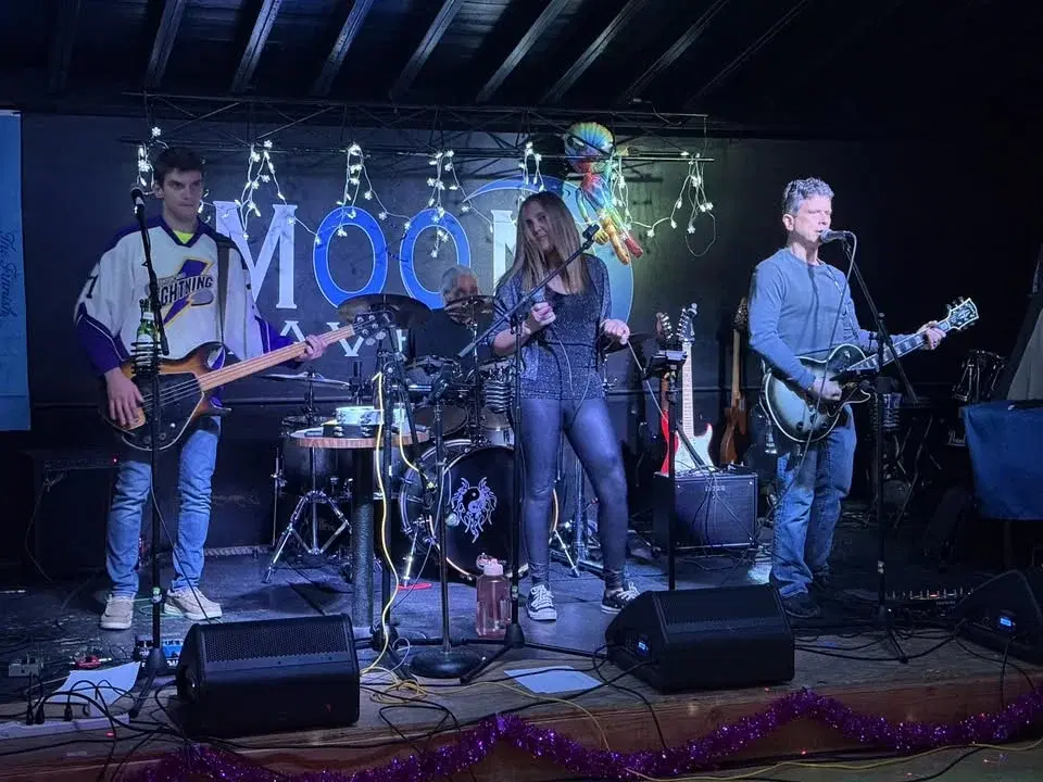 Reflex RETURNS to the Moon!