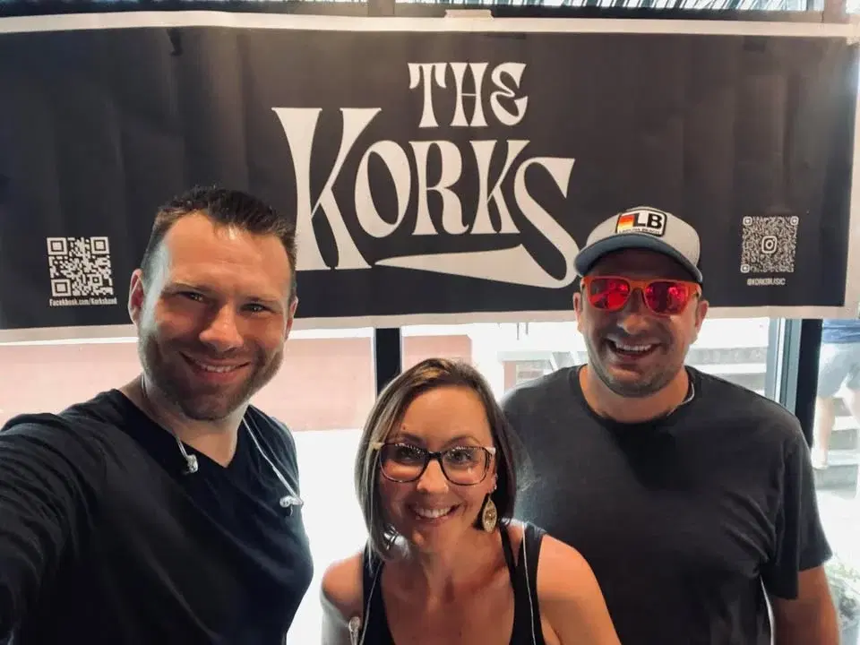 Fri Sunset Lock Cruise aboard Colonial Belle w/ Live Music by “The Korks” (Trio)