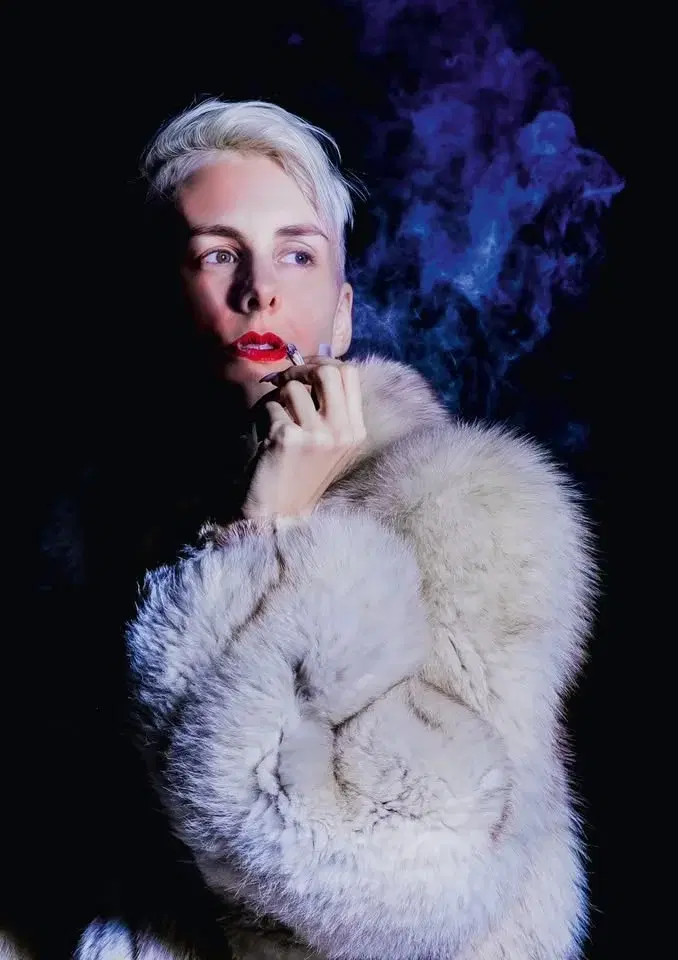 LISA ECKHART - ICH WAR MAL WER