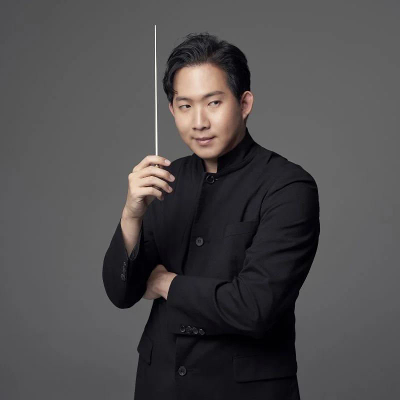 Saint-Saens' First Cello Concerto and Strauss
