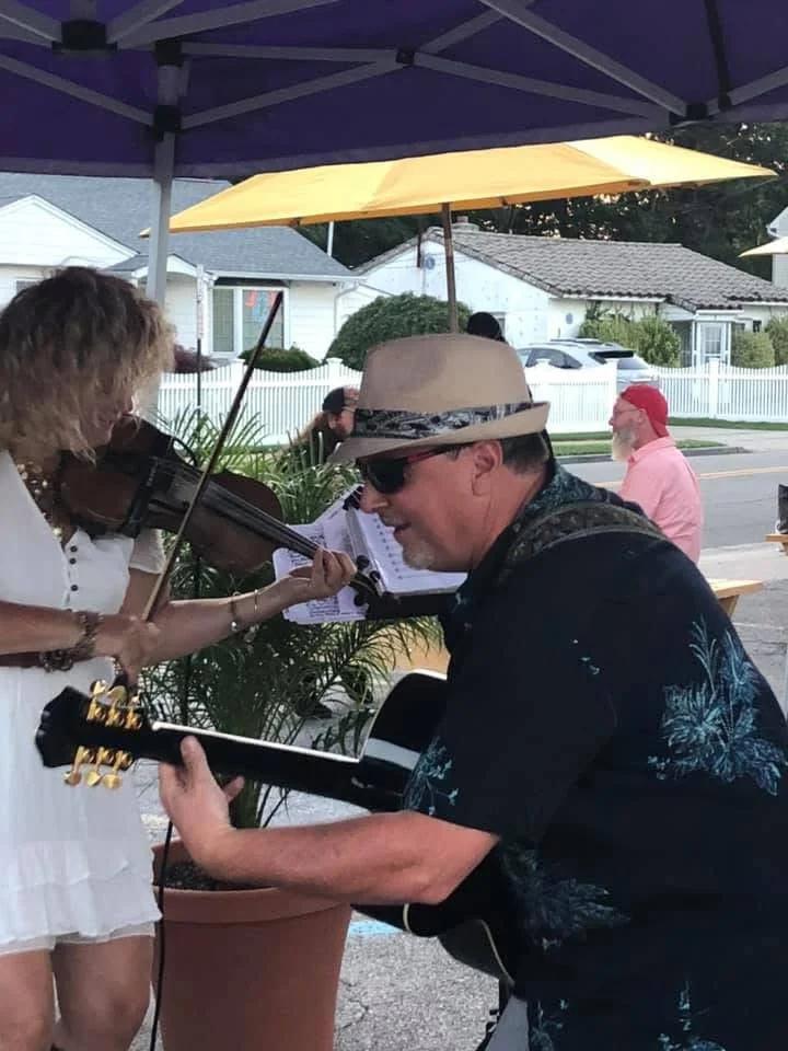 Groovin Bacaro