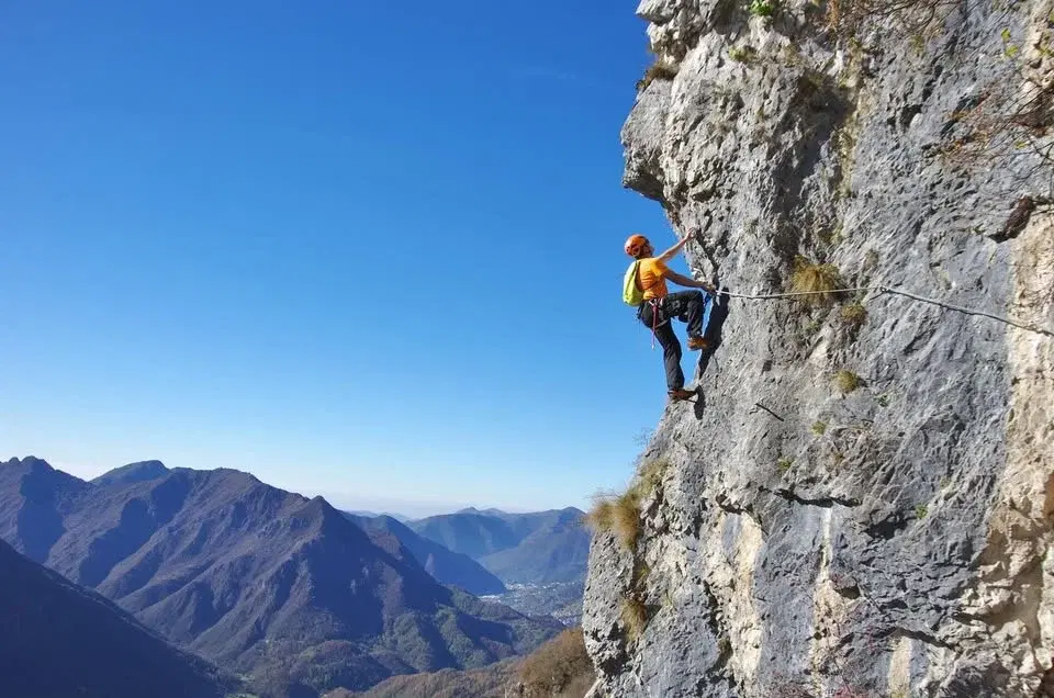 Haladó via ferrata túra a Garda-tónál - Kalandnyaralás havas hegycsúcsok és pálmafák mesebeli vidéké