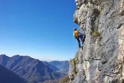 Haladó via ferrata túra a Garda-tónál - Kalandnyaralás havas hegycsúcsok és pálmafák mesebeli vidéké