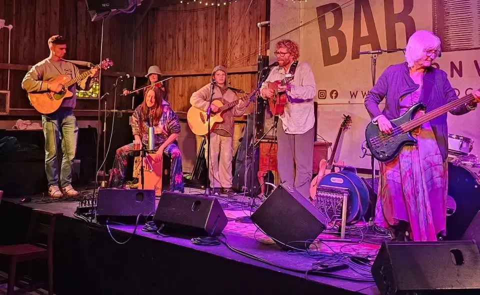 Pat Bollard live @ The Mexico Inn