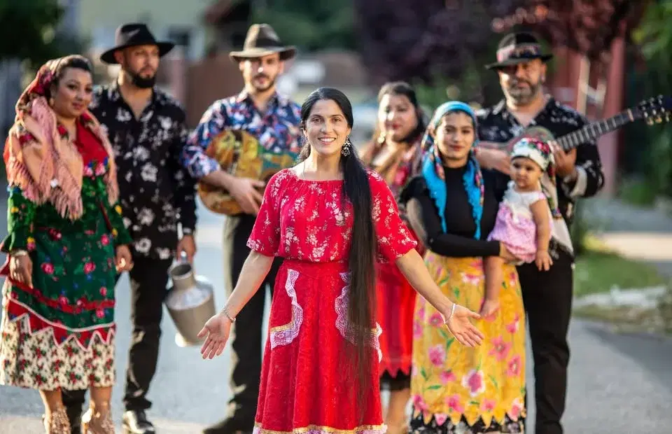 Mónika Lakatos and the Gipsy Voices // Abonma Glasbe sveta