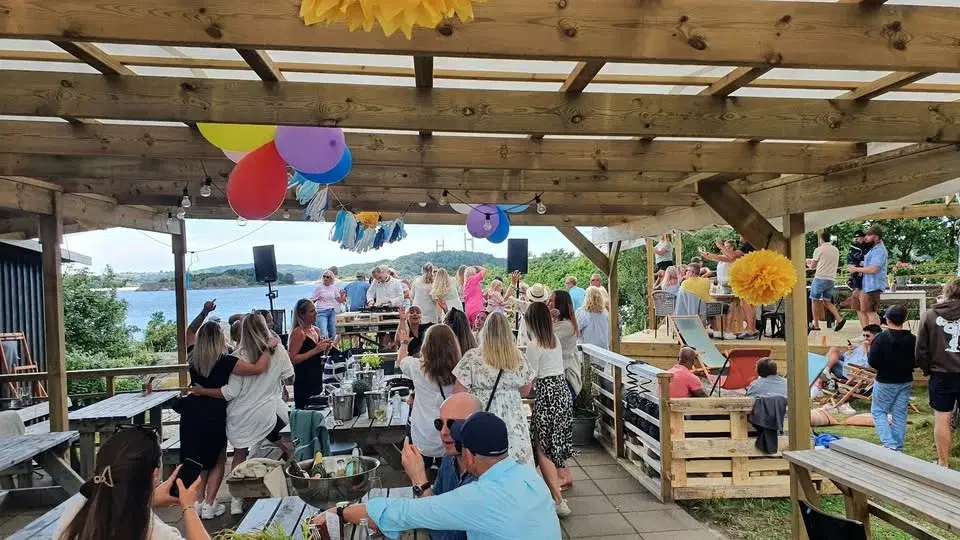 đ DAGSFEST x DJ Niklas Feldt â söndag 5 juli frĂ„n 14.00! đ¶