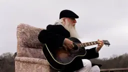 Robert Lester Folsom with special guest Kassi Valazza at MIssissippi Studios