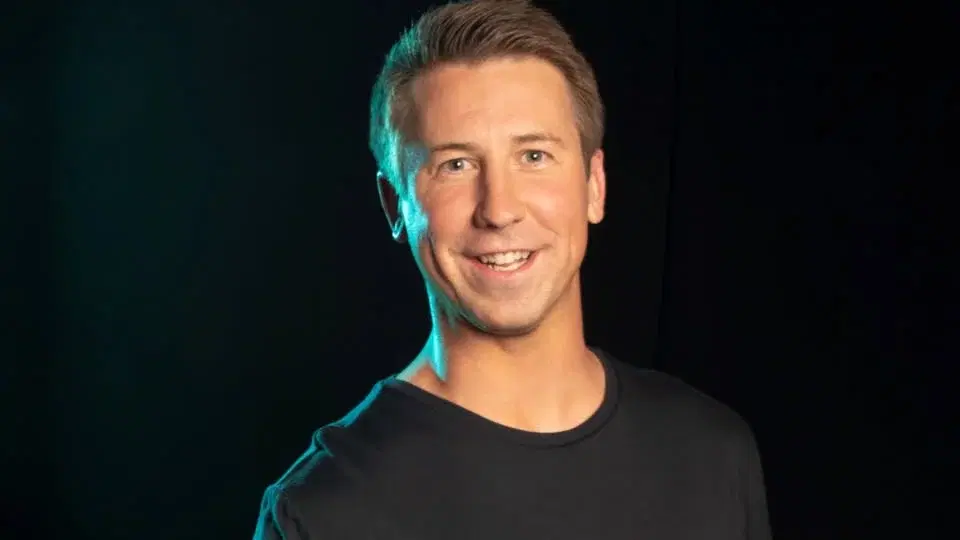 Carl Hutchinson: Fine Whine