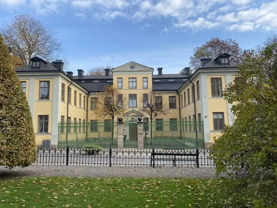 I lärdomsstadens kvarter - Övre Drottninggatan