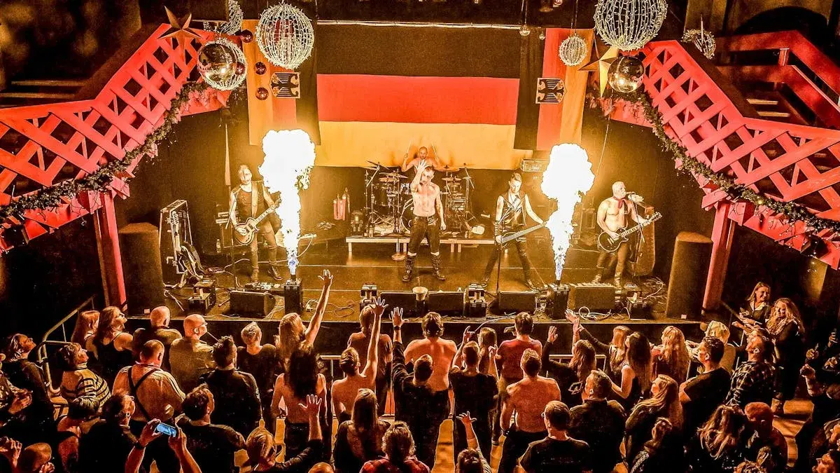 RAMMSTEIN JAM - NYTÅRSKONCERT + Pre-party