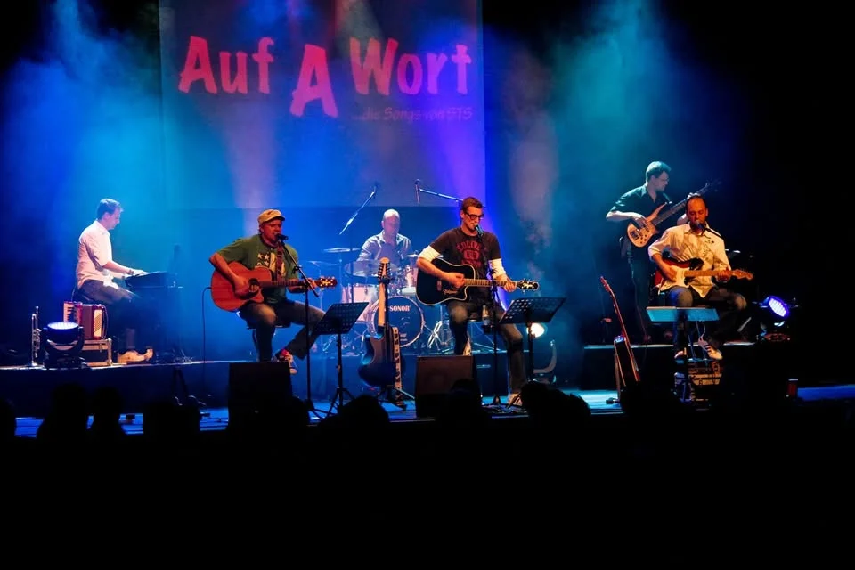 Auf A Wort. Live on Stage! ... die Songs von STS