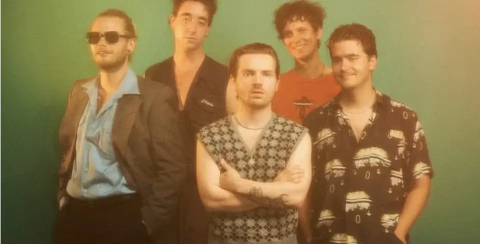 Micro Show #22: BODY HORROR (UK) + Stonks