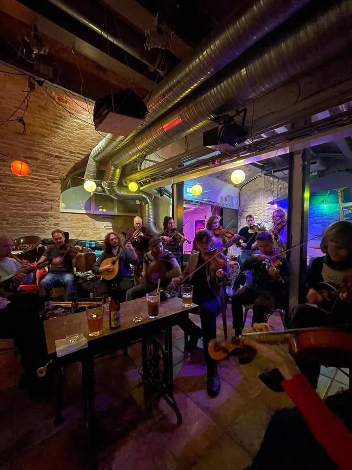 FOLKJAM Källarbyn