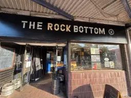 Trumpton Riot, Ex-, The Zips, Radio Chip Pan