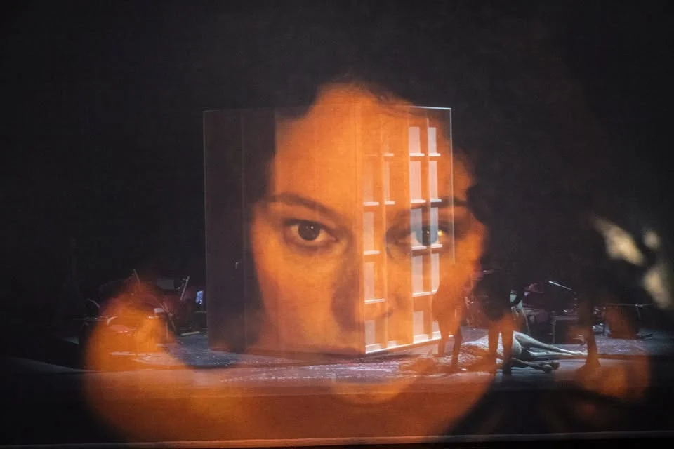 NE MOBLIEZ MIE - FC BERGMAN / TONEELHUIS