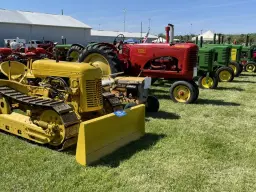 Spring tractor show