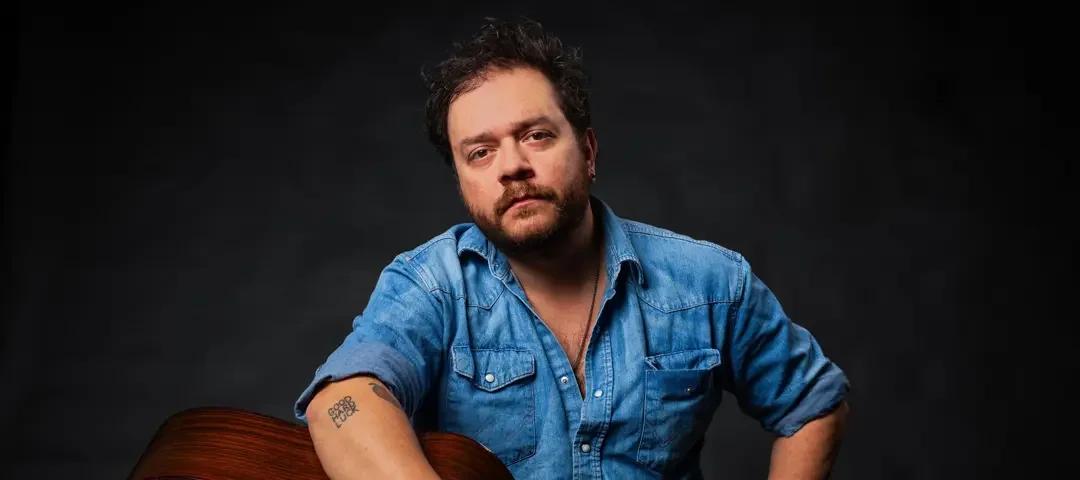 🎵 David Ramirez