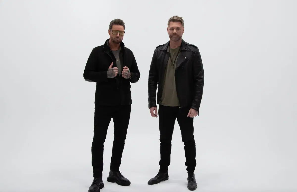 Boyzlife Featuring Keith Duffy & Brian McFadden