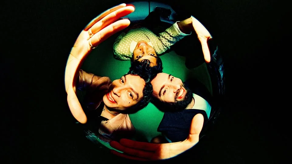 INNER WAVE & LOS MESONEROS