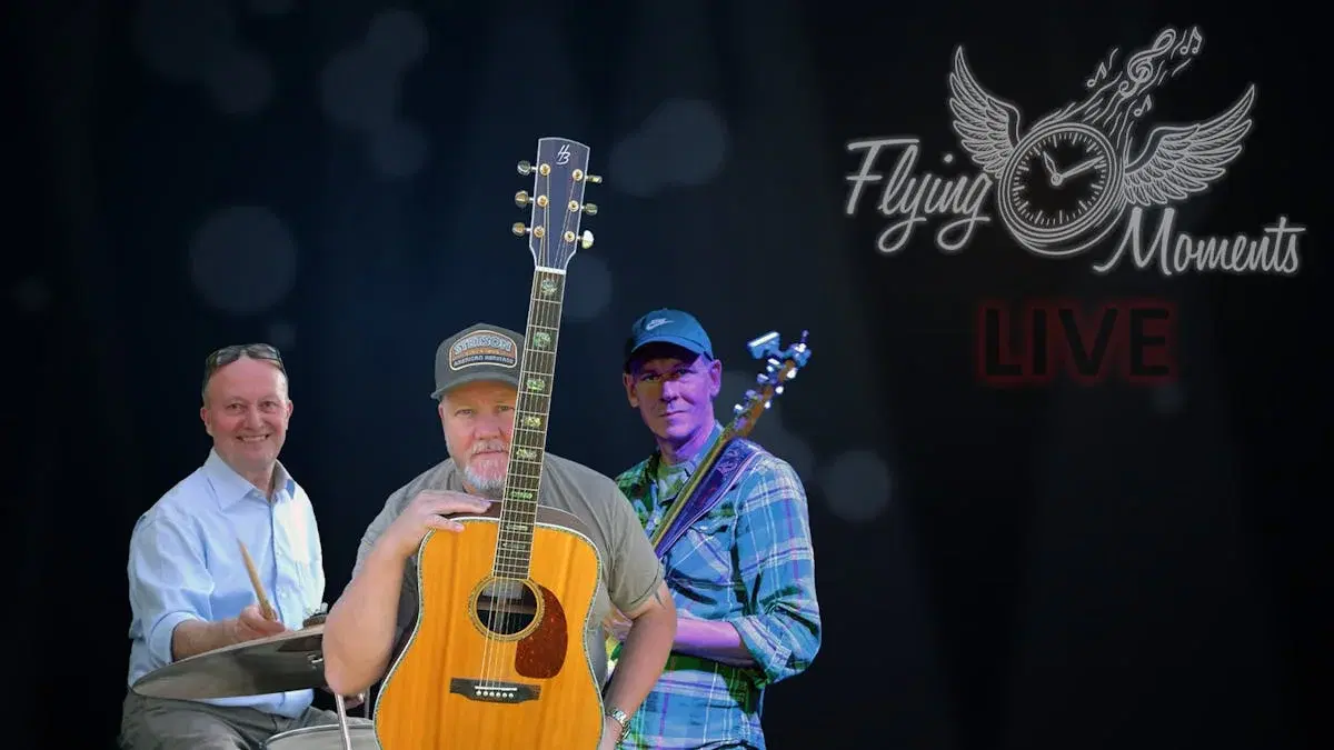 Flying Moments - Live og intim