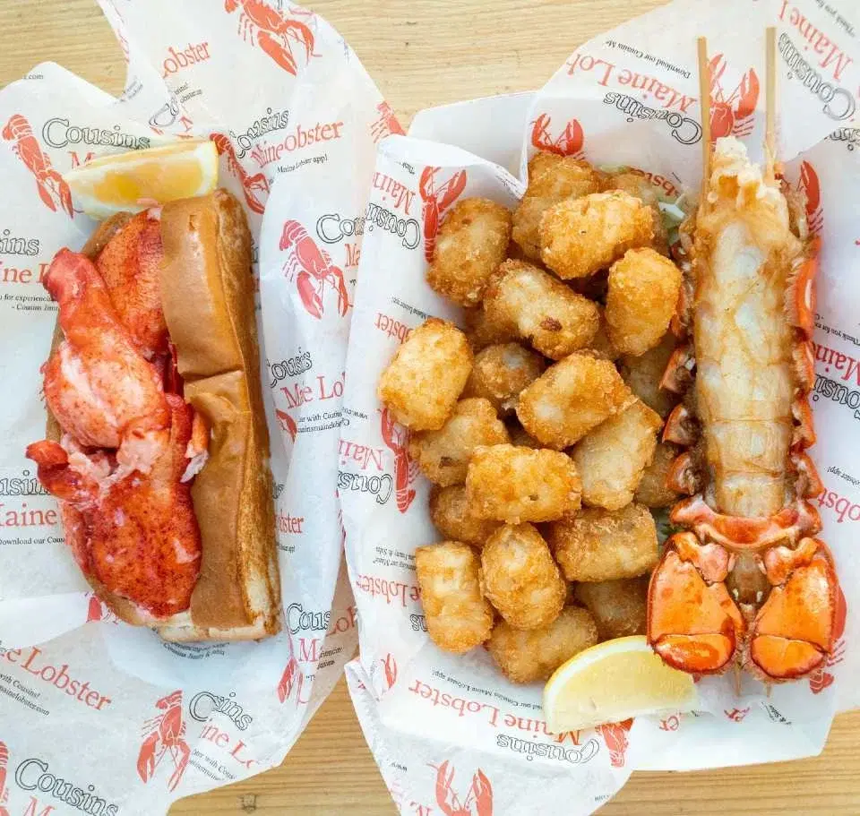 đŠ Cousins Maine Lobster Arizona Road Trip at Loweâs Home Improvement Surprise One Time Pop up đŠđœïž