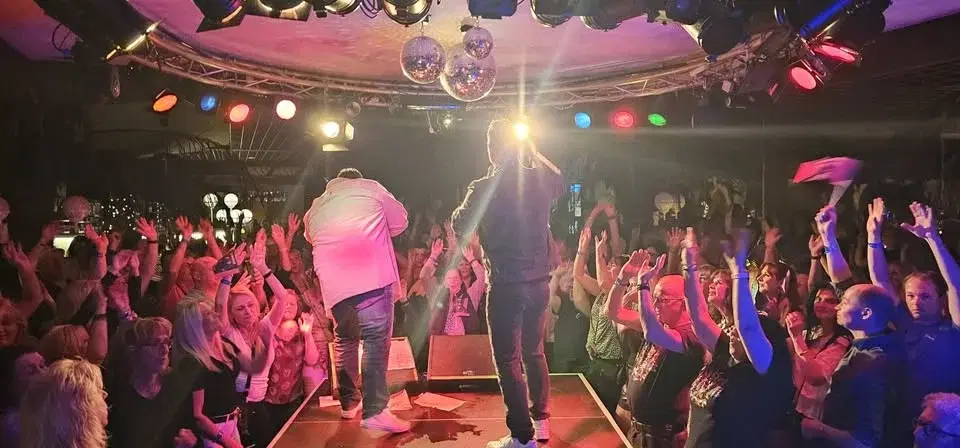 SUNRISE live im Sonnenhof Aspach