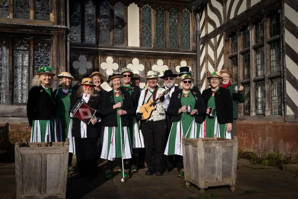 Wassail with Beggars' Oak Clog at Wightwick Manor and Gardens