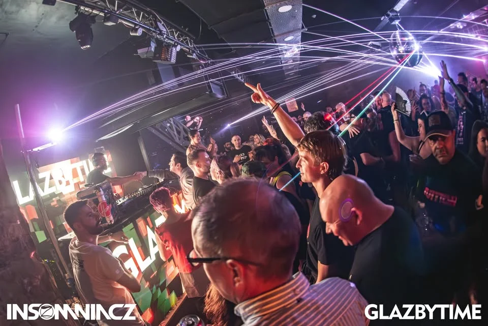 Glazbytime