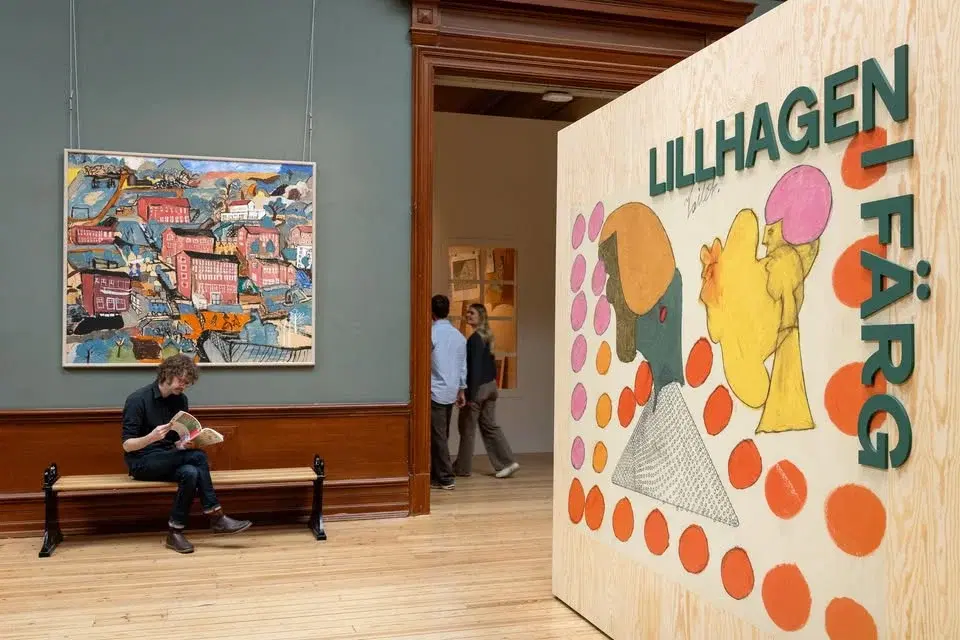 Visning av utställningen Lillhagen i färg
