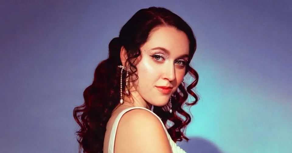 Em Beihold: Tales of a Failed Shapeshifter Tour