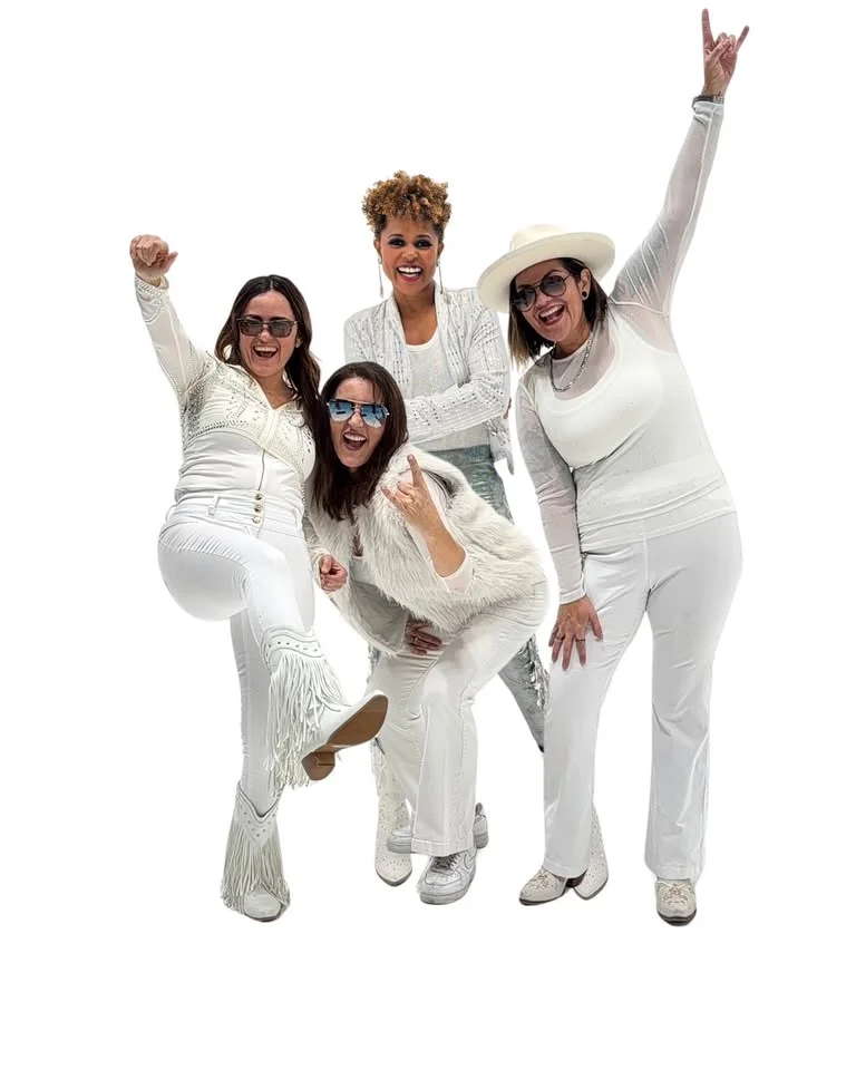 Pulp Vixen rocks The Cove Bar & Grill