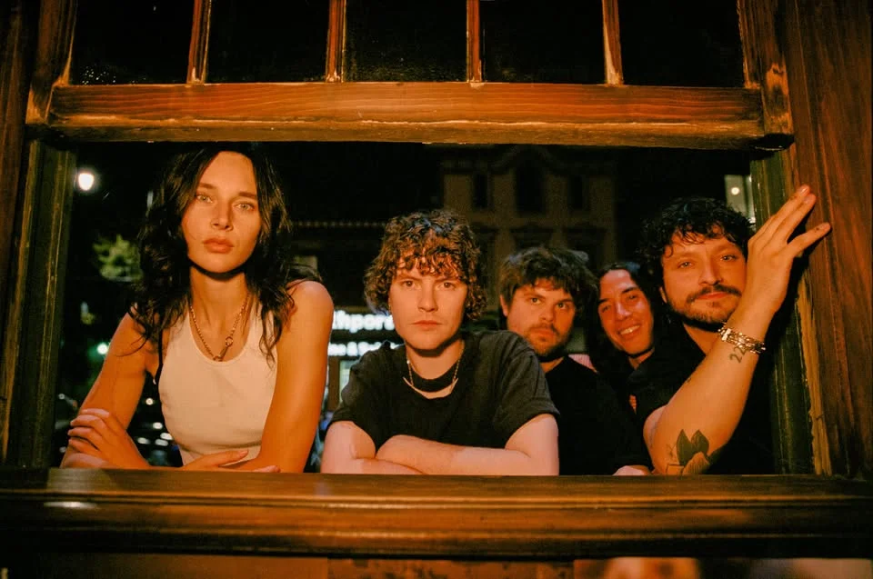 GIFT • <Breaking Waves> • Cactus Brugge