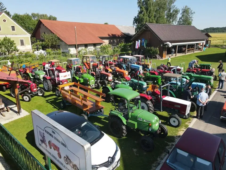 đ Mednarodno sreÄanje s starodobnimi traktorji â Festival kmetijske tehnike