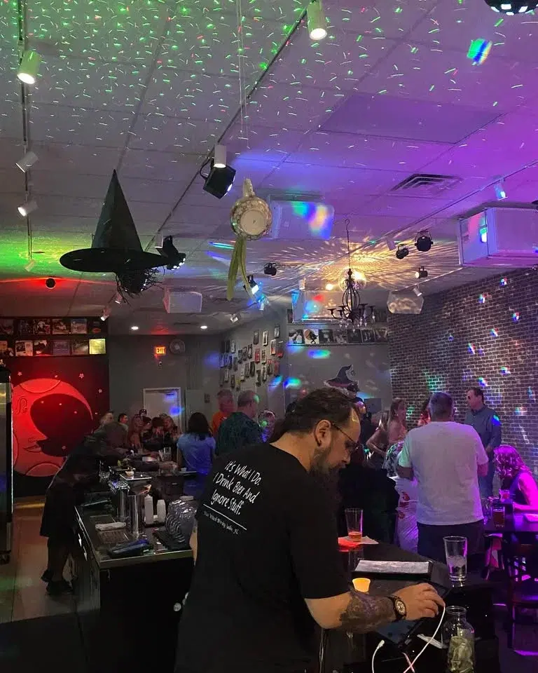 Trivia with Trivia:30