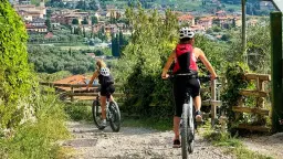E-Mountain Bike-kal a Garda-tó lenyűgöző ösvényein - Kerékpártúra
