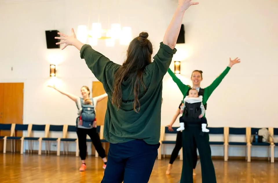 Babyonsdag – Dansa med bebis