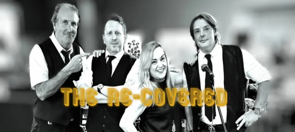 Downstairs At Chas Mann’s