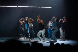 Oulouy /Paradox-Sal / Black / Woman