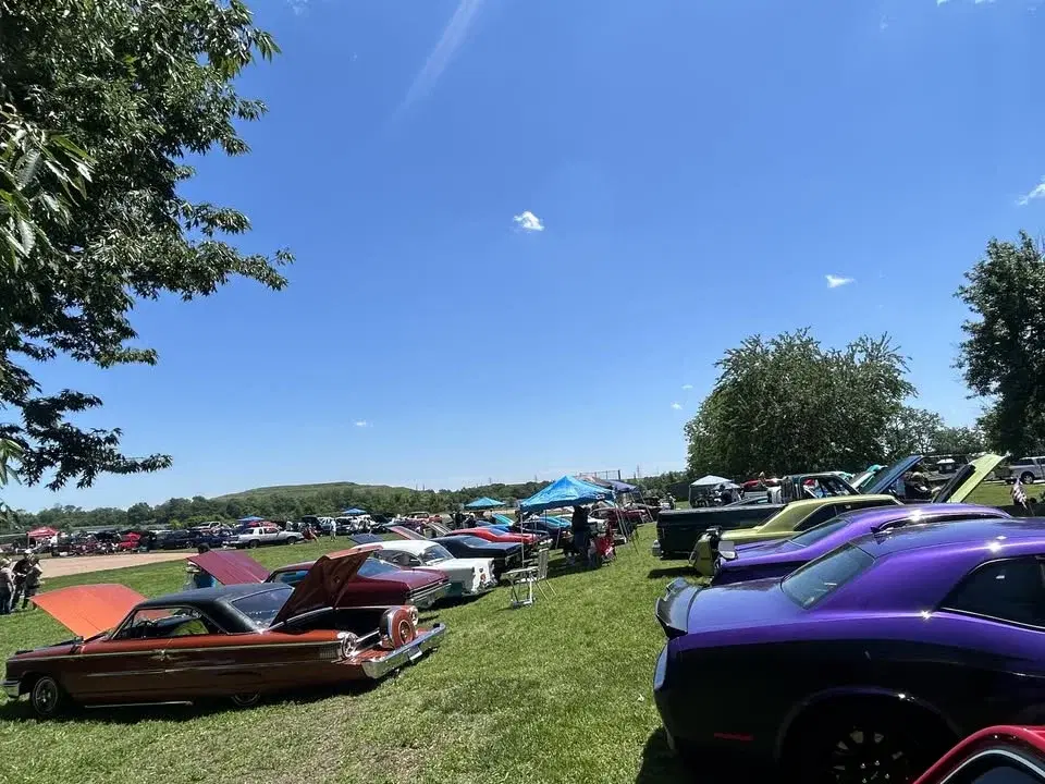 Watersedge Fall Car Show