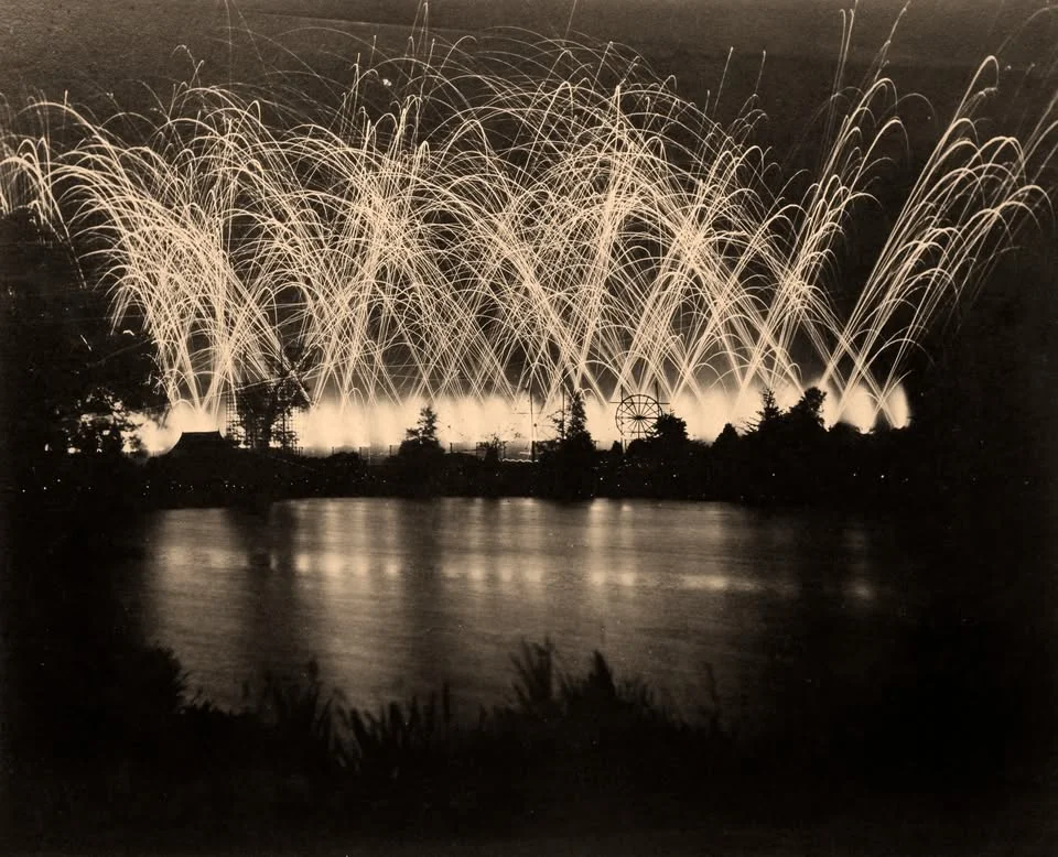 Earl's Extravagant Party